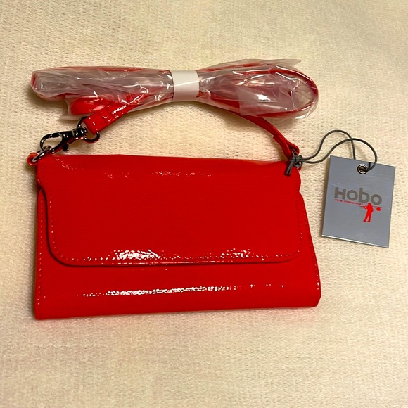 HOBO Handbags - NWT Hobo Pebbled Persimmon Leather Crossbody Bag ❤️
